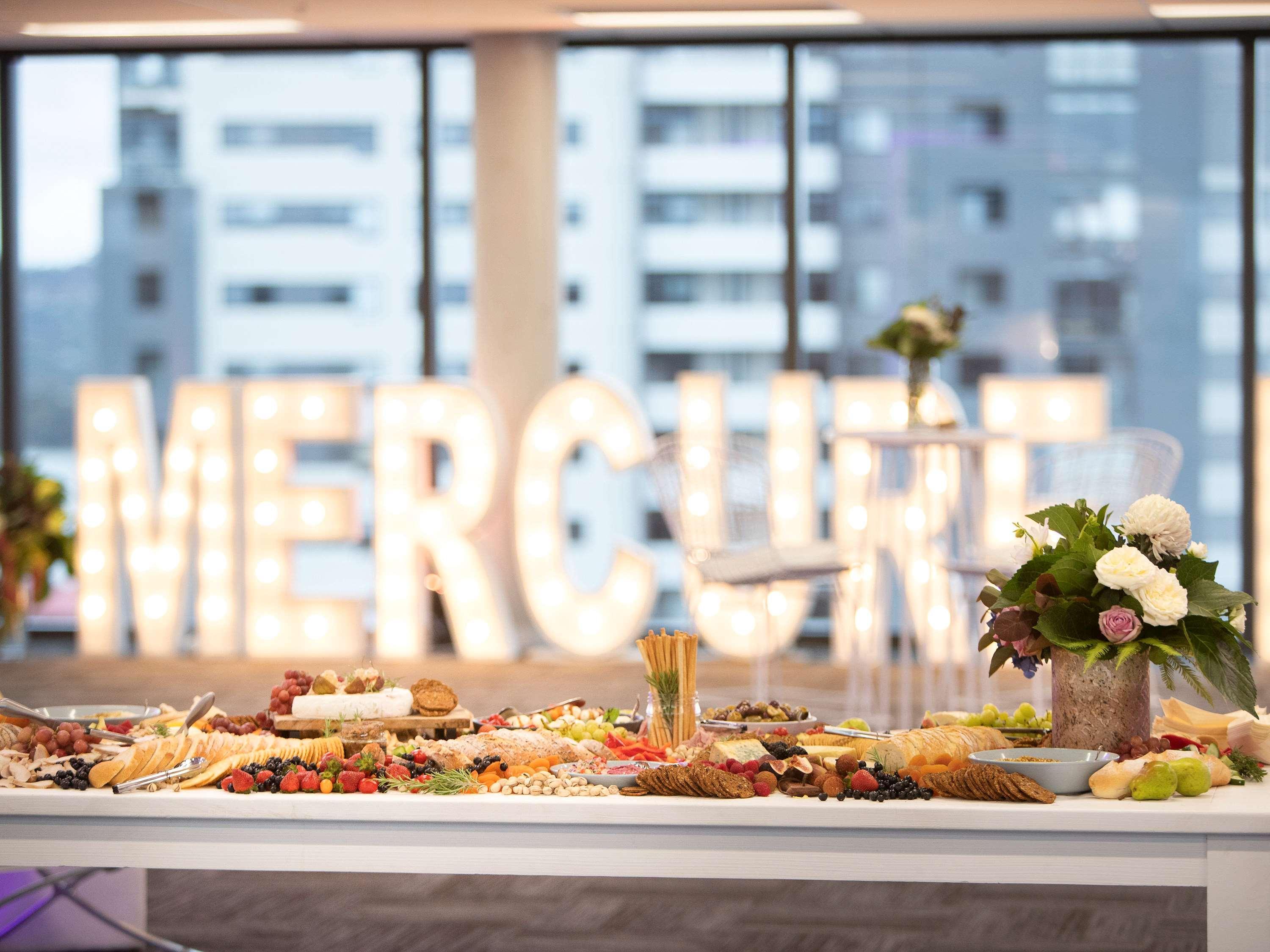 Mercure Canberra Belconnen Buitenkant foto