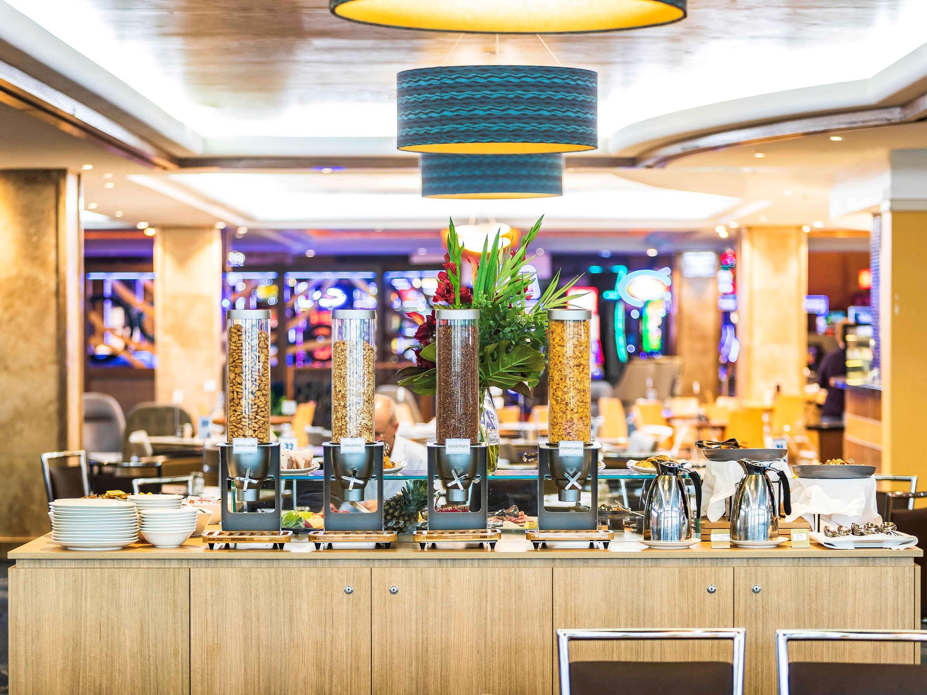 Mercure Canberra Belconnen Buitenkant foto